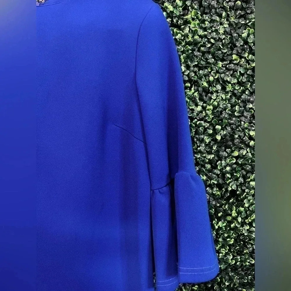 Boutique Dress with Bell Sleeves - Large - Picture 3 of 6